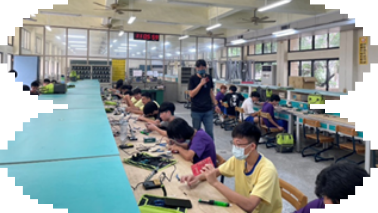 112學年-公開授課(何老師)