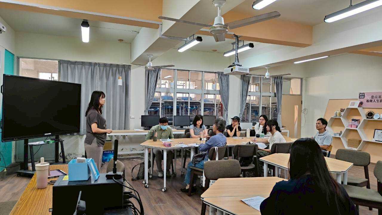 1141104師培生到本校觀課3