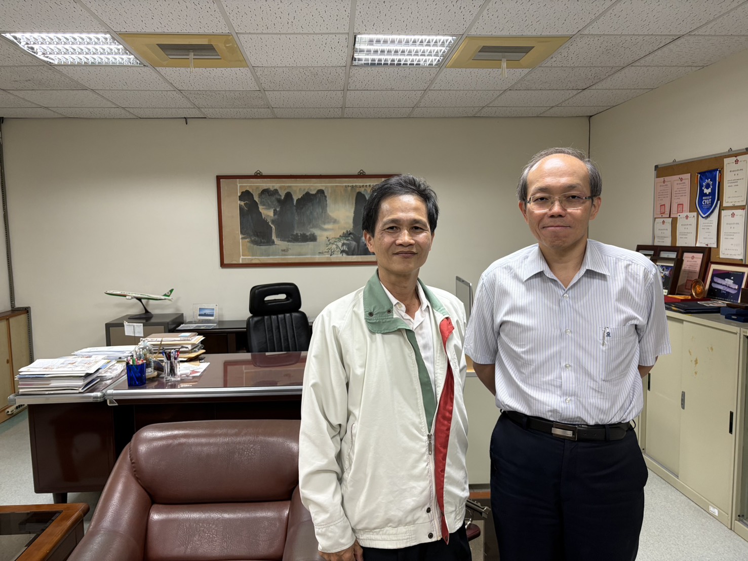 1141118拜訪航太系吳志勇副主任1
