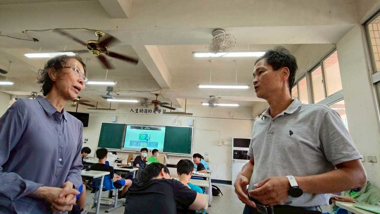 1141104師培生到本校觀課2